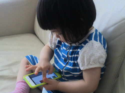 スマホで子守り