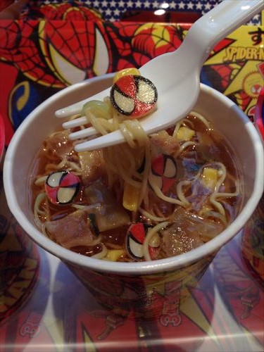 スパイダーマンのカップめん「すぱいだぁ麺！！」