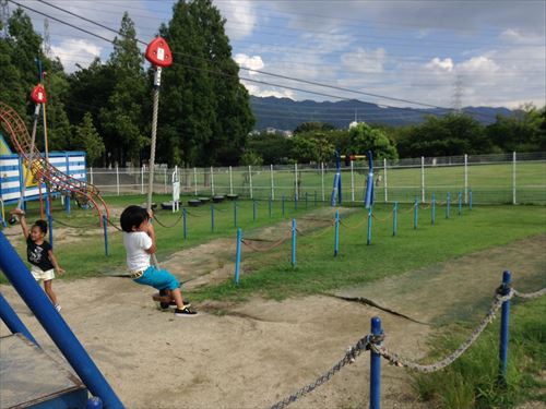 花園中央公園の大型遊具・