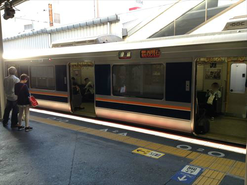 学研都市線（東西線）京橋駅ホーム