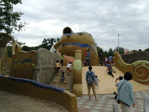 久宝寺緑地・まいまい広場