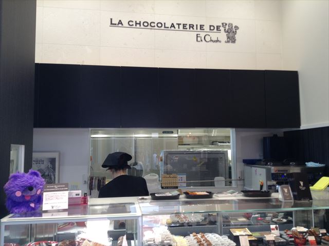 ル ショコラ ドゥ エクチュア(LA CHOCOLATERIE DE Ek Chuah)の店内の様子