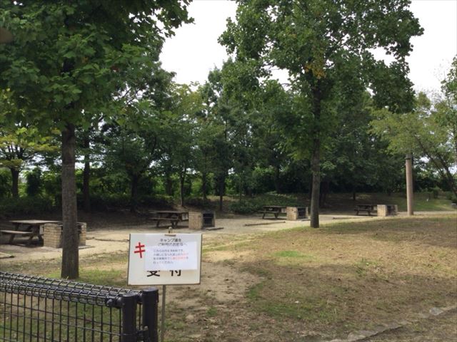 鶴見緑地公園・キャンプ場内の様子