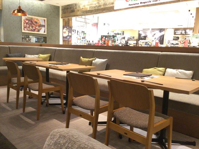 グランフロント大阪「24/7 cafe apartment」店内の様子