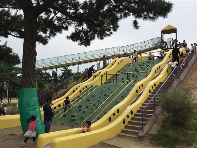 浜寺公園「南児童遊技場」特大滑り台