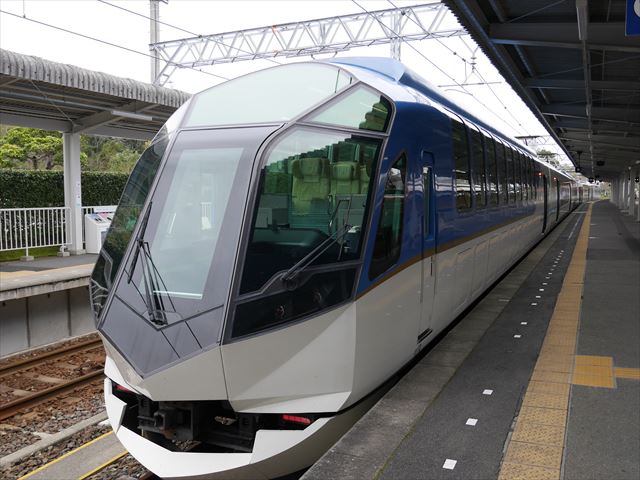 近鉄特急「しまかぜ」賢島駅