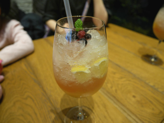 渋谷「カフェボッシュ」ブラウ・ソフトドリンクカクテル