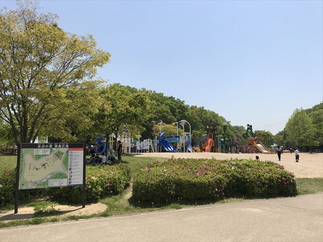 錦織公園「水辺の里」の遊具