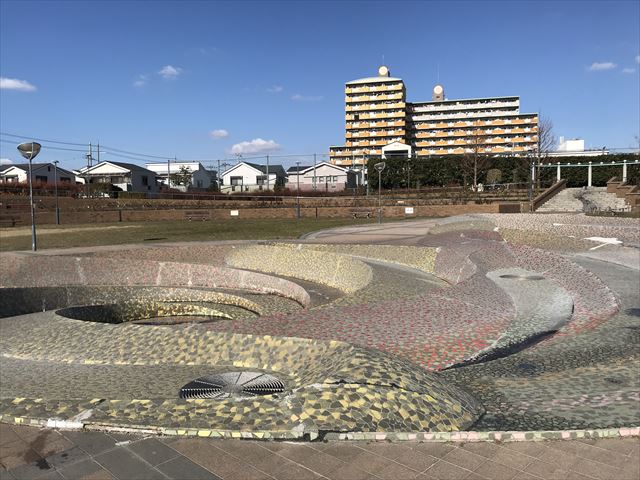 松原「新町南公園」水遊びができる噴水エリア