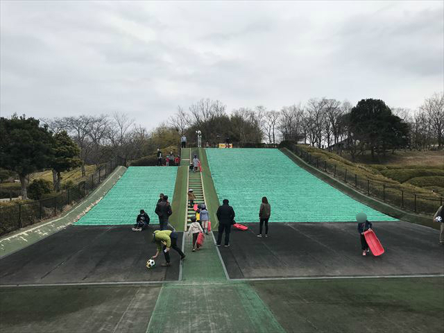 竹取公園「ちびっ子ゲレンデ」2箇所