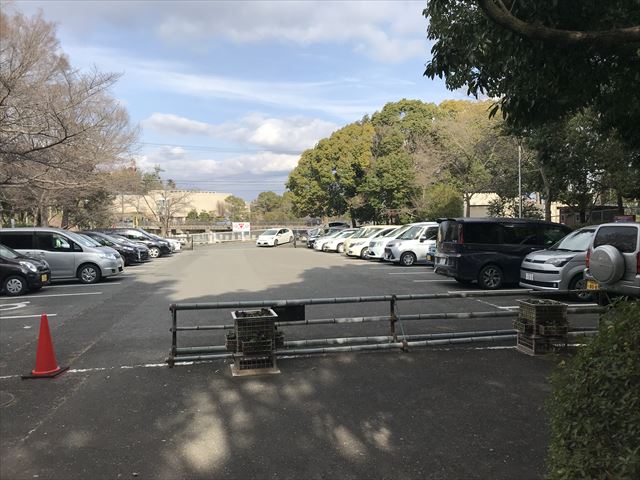 大渕池公園・西地区の駐車場