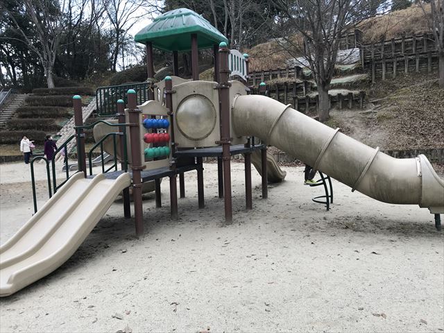 大渕池公園西地区の複合遊具