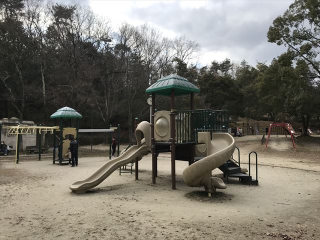 大渕池公園西地区の複合遊具