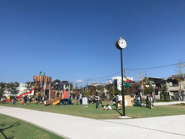 大枝公園「ちびっこ広場」と「遊びの広場」