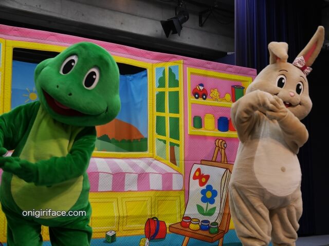 DWE会員「ワールドファミリークラブ」の週末イベント「フロギーアンドバニーショー（The Froggy and Bunny Show）」