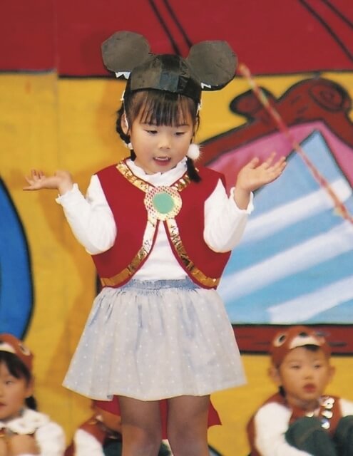「おかあさんといっしょ」まやお姉さん（ながたまや）幼稚園時代にミュージカルに出演